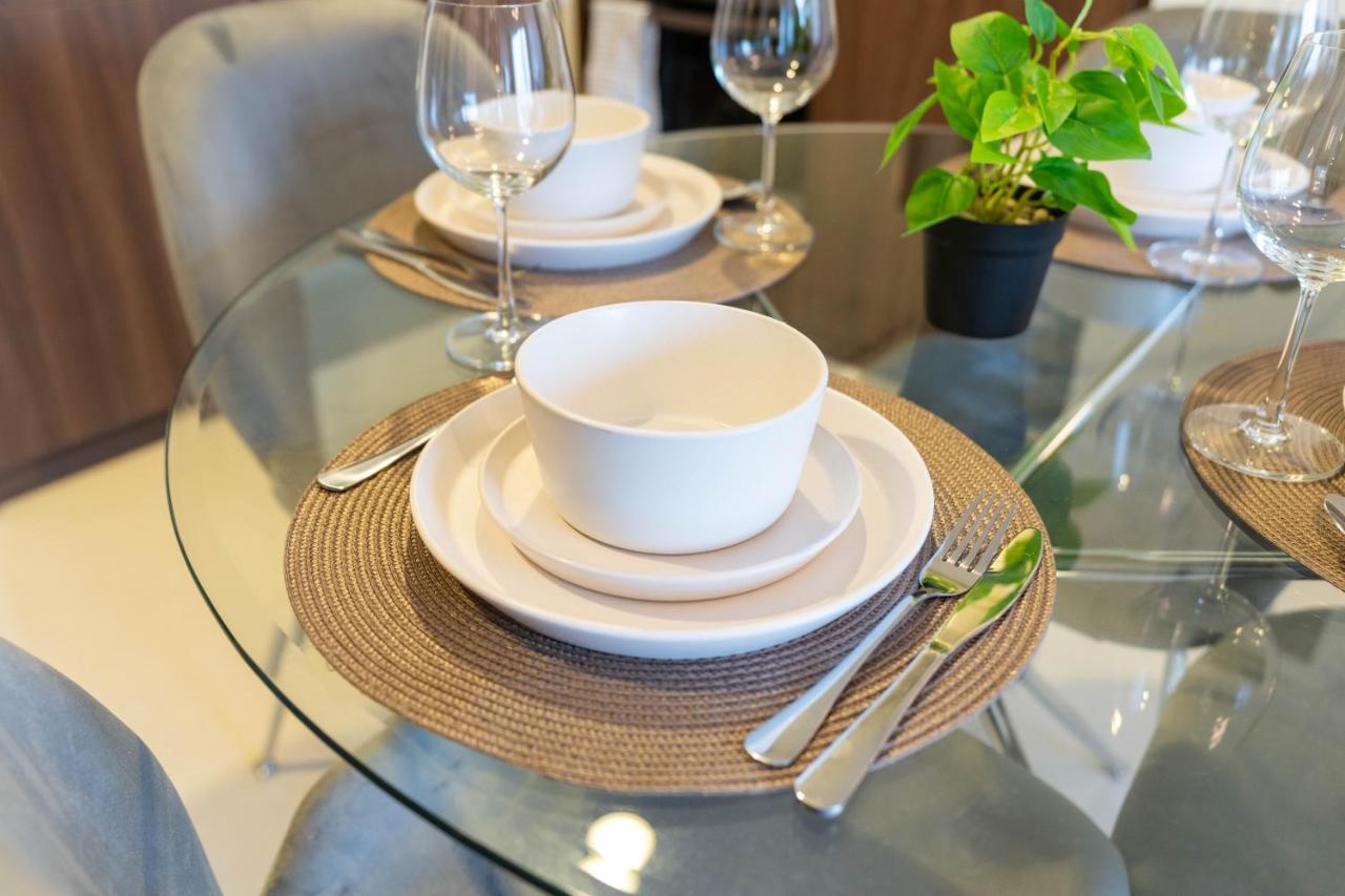 Delightful 2Br Apartment At Reva Residences Dubai Exterior foto