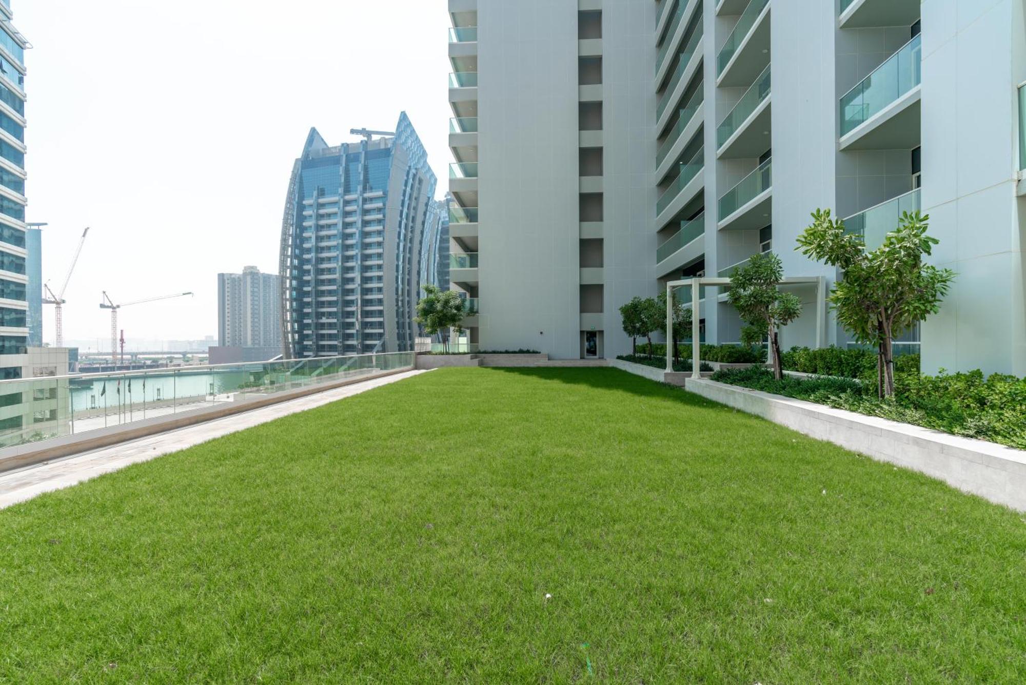 Delightful 2Br Apartment At Reva Residences Dubai Exterior foto